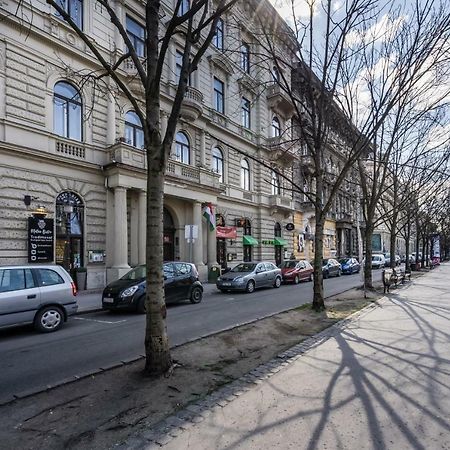 Bpr Luxurious & Stylish Duplex Home Budapest Exterior photo
